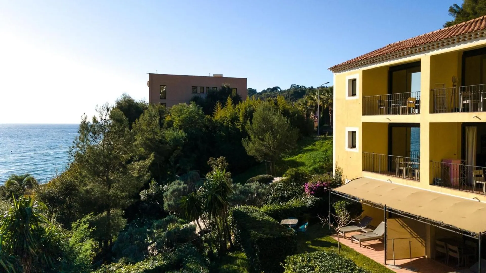2 Room Holiday Flat With Sea View In Residence Du Bailli Rayol Canadel Sur Mer 0*, Rayol-Canadel-sur-Mer